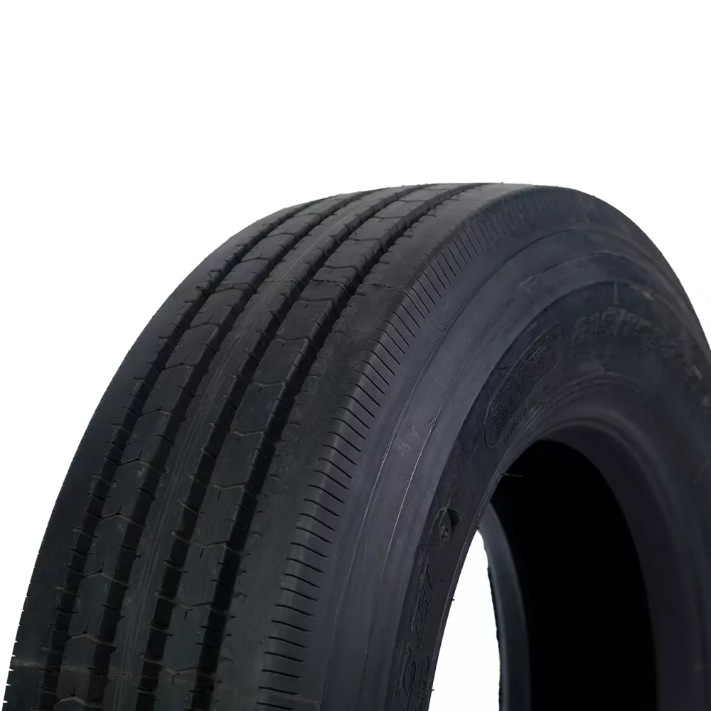 Грузовая шина 215/75 R17,5 Long March LM-216 16PR в Каменск-Уральском